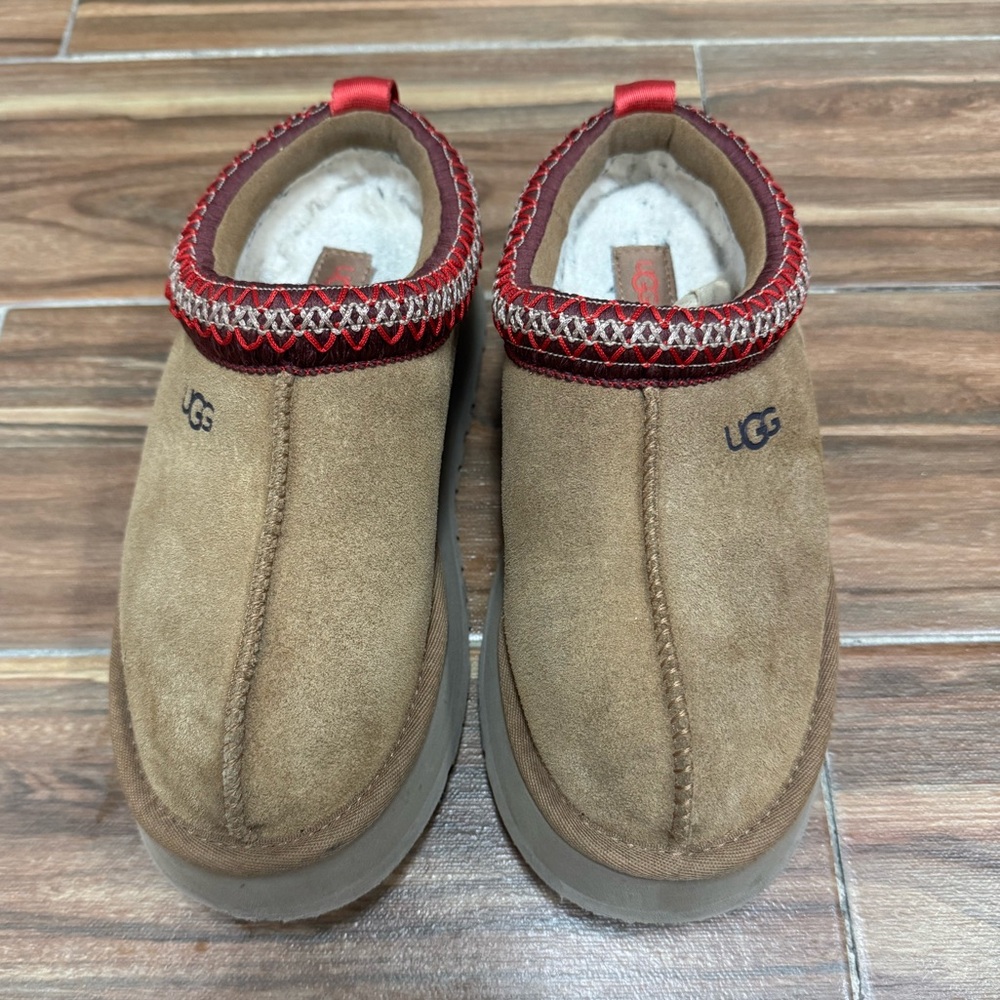 UGG Tazz
